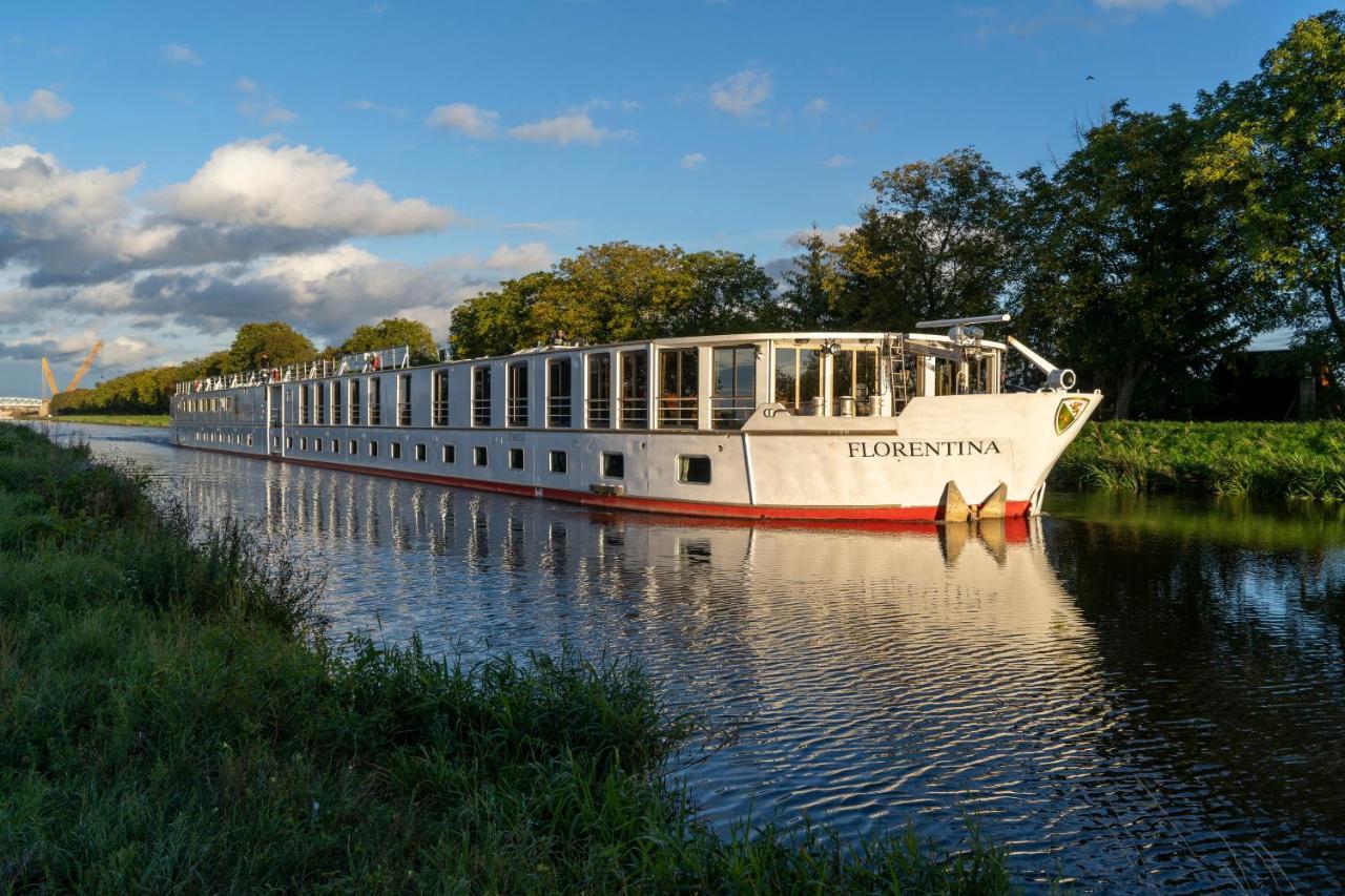 Florentina Boat Hotel Litomerice Exterior photo